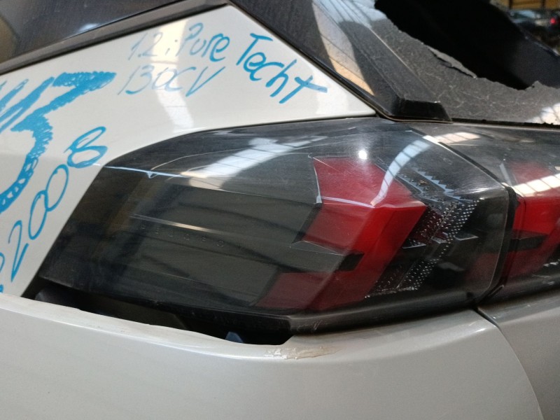 Recambio de piloto trasero izquierdo para peugeot 2008 ii (ud_, us_, uy_, uj_, ur_, uc_) 1.2 puretech 130 referencia OEM IAM   