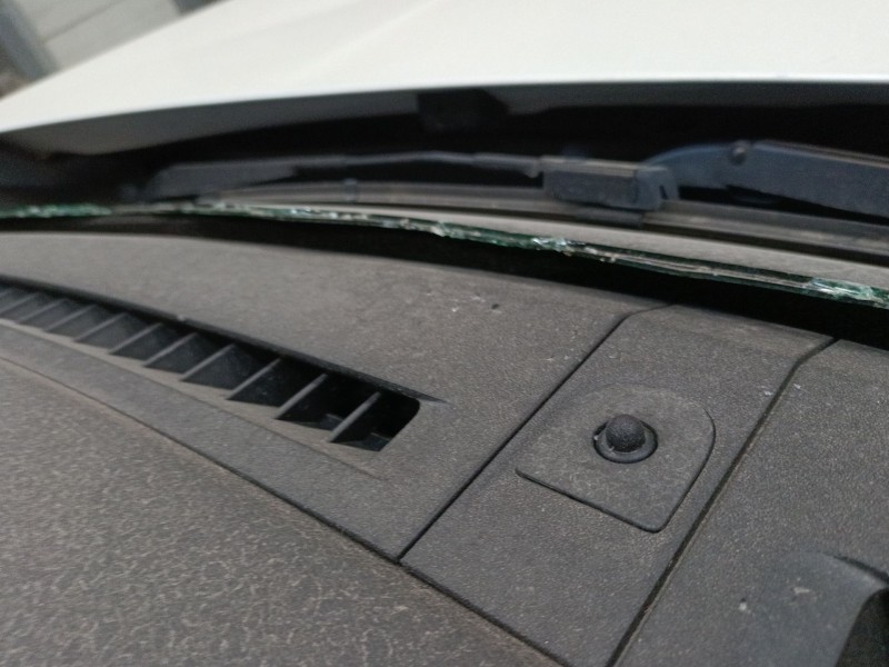 Recambio de salpicadero para peugeot 2008 ii (ud_, us_, uy_, uj_, ur_, uc_) 1.2 puretech 130 referencia OEM IAM   