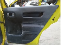 GUARNECIDO PUERTA TRASERA DERECHA 