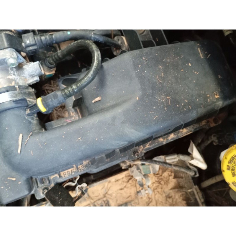 Recambio de filtro aire para citroën c4 cactus 1.2 vti 82 referencia OEM IAM   