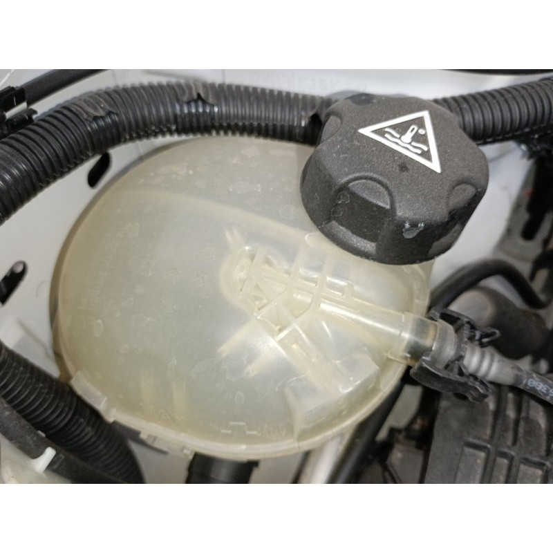 Recambio de deposito expansion para peugeot 2008 ii (ud_, us_, uy_, uj_, ur_, uc_) 1.2 puretech 130 referencia OEM IAM   