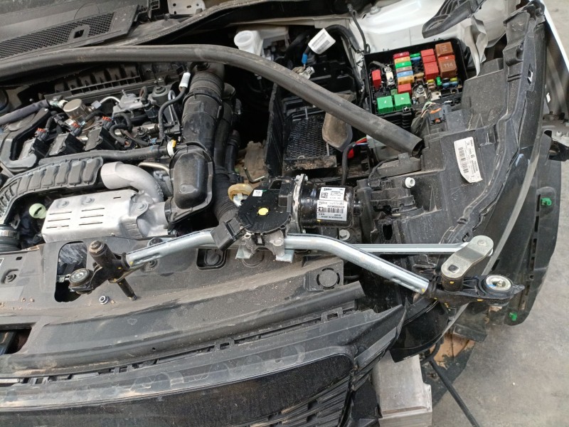 Recambio de motor limpia delantero para peugeot 2008 ii (ud_, us_, uy_, uj_, ur_, uc_) 1.2 puretech 130 referencia OEM IAM 98247