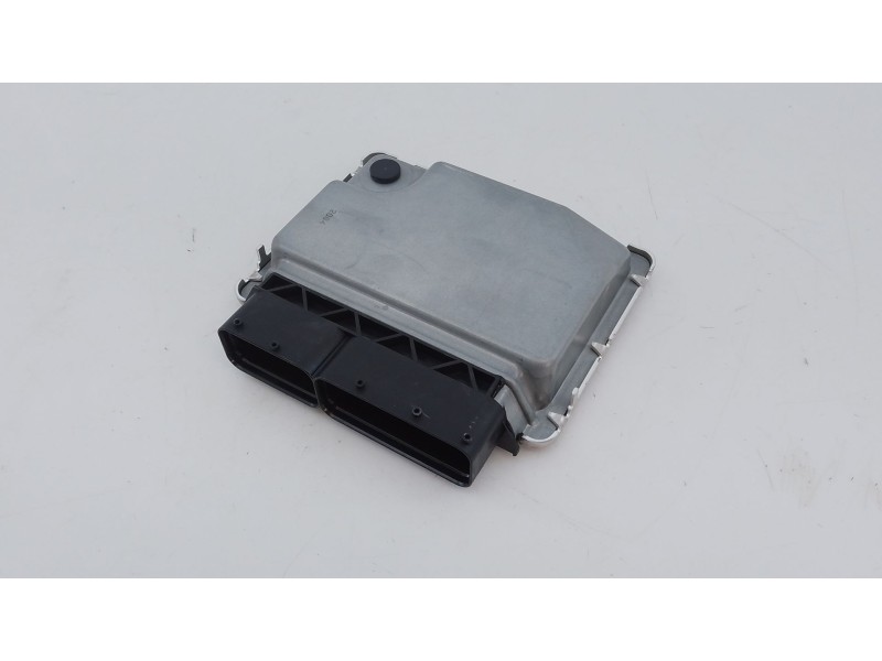 Recambio de centralita motor uce para skoda fabia iv (pj3) 1.0 mpi referencia OEM IAM 05C907445D  