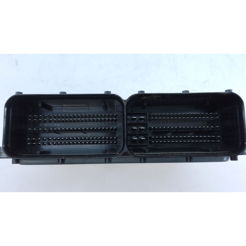 Recambio de centralita motor uce para skoda octavia iv nx3 vrs 2.0 tsi referencia OEM IAM 06K907425AA  