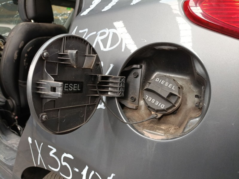 Recambio de tapa exterior combustible para hyundai ix35 (lm, el, elh) 1.7 crdi referencia OEM IAM   
