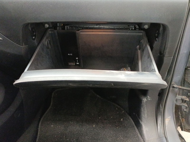 Recambio de guantera para hyundai ix35 (lm, el, elh) 1.7 crdi referencia OEM IAM   