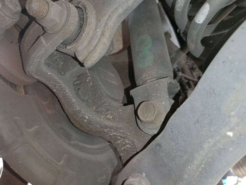 Recambio de mangueta trasera izquierda para hyundai ix35 (lm, el, elh) 1.7 crdi referencia OEM IAM   