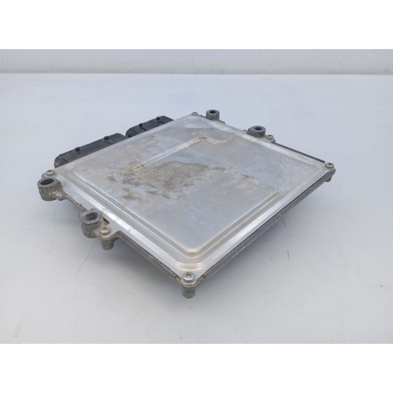 Recambio de centralita motor uce para opel corsa f (p2jo) 1.2 (68) referencia OEM IAM 9833609880 A3C0320410001 