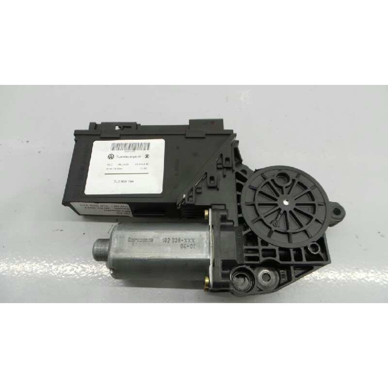 Recambio de motor elevalunas trasero derecho para volkswagen touareg (7l6) tdi r5 +motion referencia OEM IAM 7L0959794  