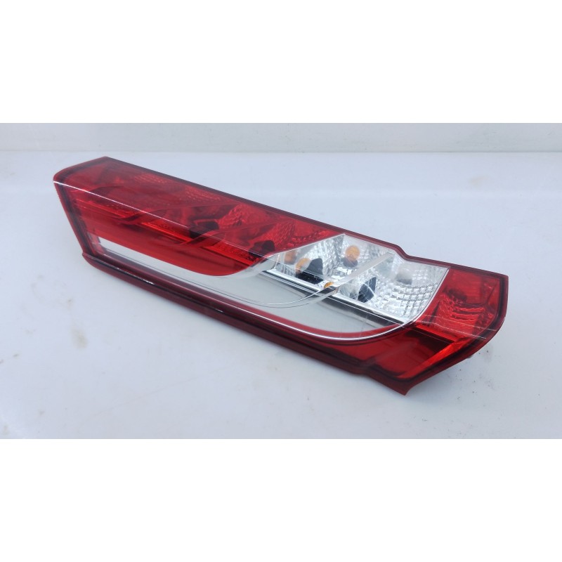 Recambio de piloto trasero izquierdo para iveco daily vi caja/chasis 33s15, 35s15, 35c15 referencia OEM IAM   