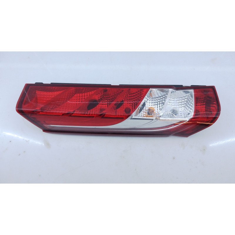 Recambio de piloto trasero izquierdo para iveco daily vi caja/chasis 33s15, 35s15, 35c15 referencia OEM IAM   