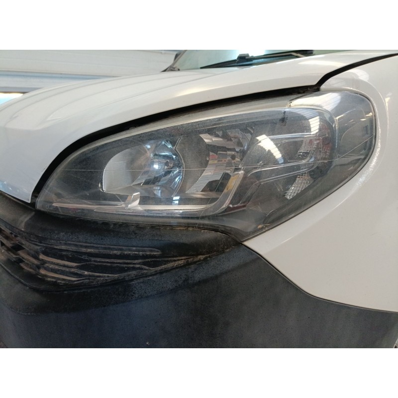 Recambio de faro izquierdo para fiat doblo autobús (263_) 1.3 d multijet (263axu1a) referencia OEM IAM   