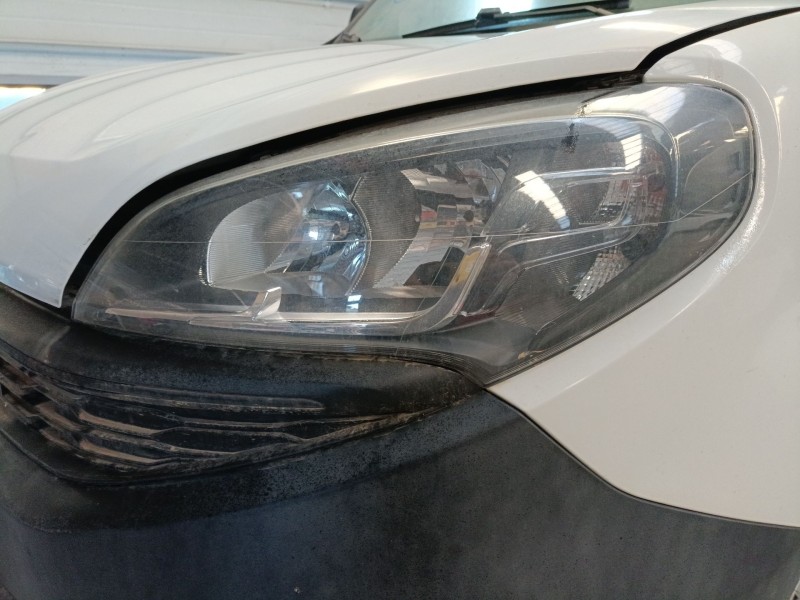 Recambio de faro izquierdo para fiat doblo autobús (263_) 1.3 d multijet (263axu1a) referencia OEM IAM   