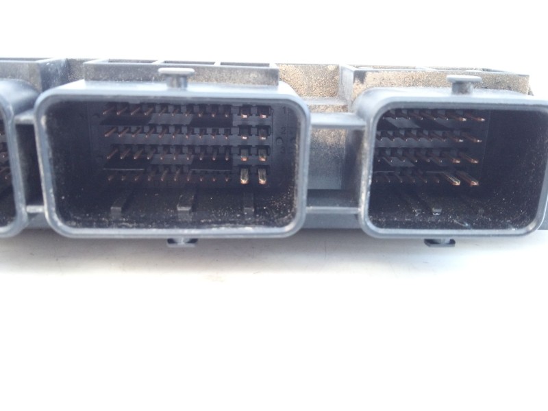 Recambio de centralita motor uce para peugeot 207 1.4 hdi referencia OEM IAM 0281012523  E3-B2-28-3