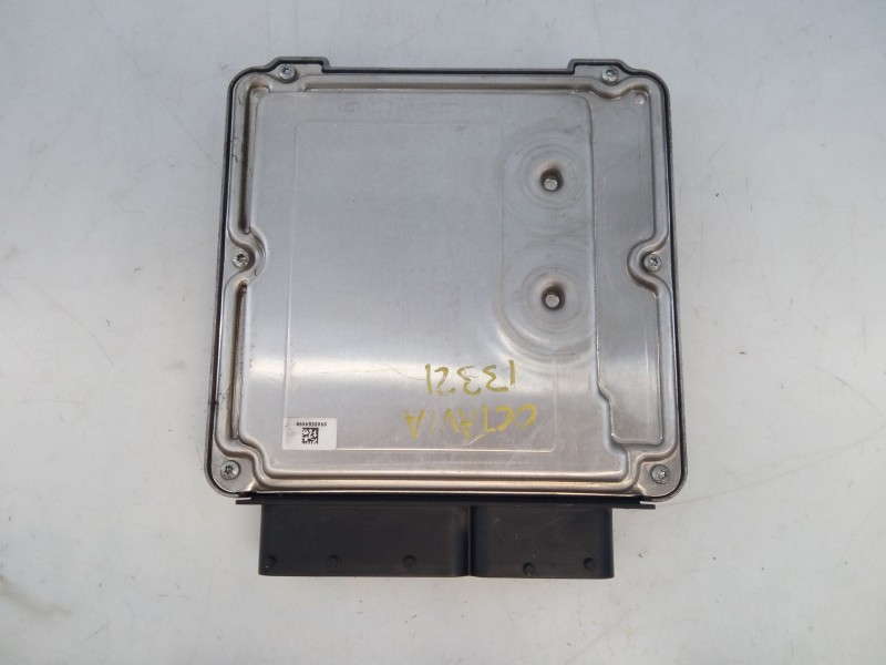 Recambio de centralita motor uce para skoda octavia iii (5e3, nl3, nr3) 2.0 tdi referencia OEM IAM 04L907309D  E2-A1-39-2