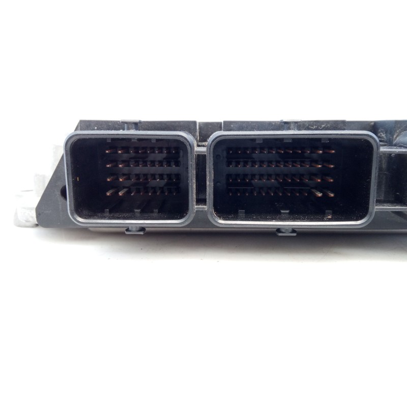 Recambio de centralita motor uce para citroën c5 berlina 1.6 16v hdi fap referencia OEM IAM 0281013872 9664843780 E3-B2-35-2