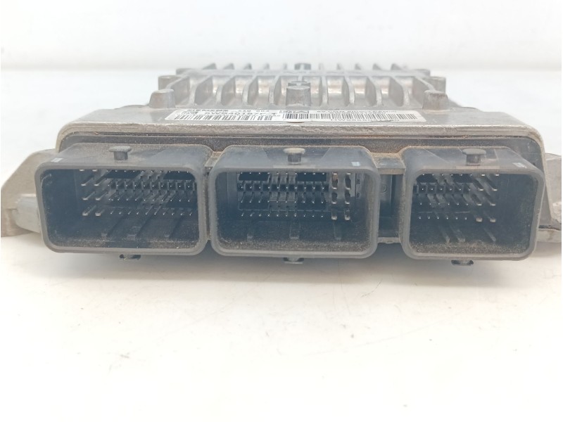 Recambio de centralita motor uce para peugeot 407 (6d_) 2.0 (6drfnb, 6drfne) referencia OEM IAM 5WS40167FT  E3-B2-28-4
