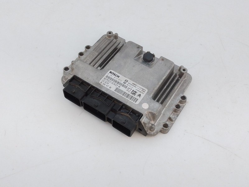 Recambio de centralita motor uce para peugeot 308 sw confort referencia OEM IAM 9664843780 0281013872 E3-B2-34-2