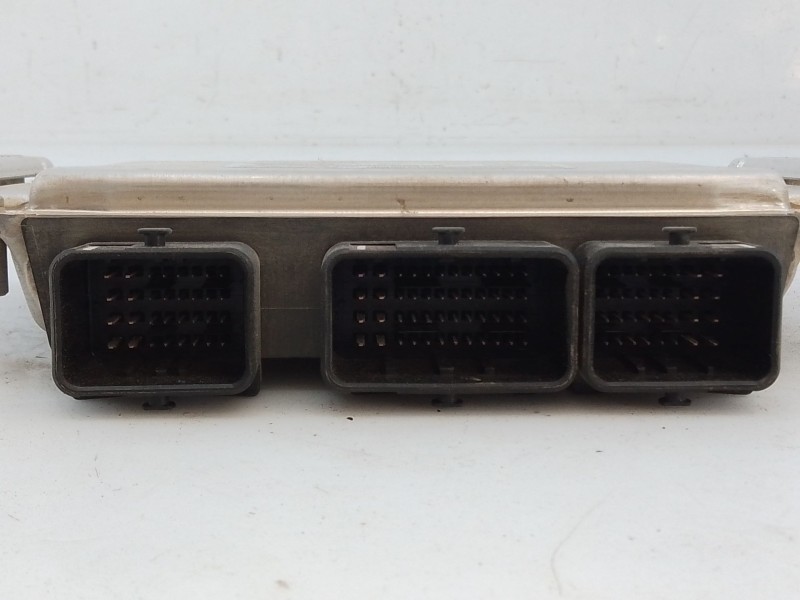 Recambio de centralita motor uce para peugeot 307 (3a/c) 2.0 16v referencia OEM IAM 9650346180 0261206943 E3-B2-23-2