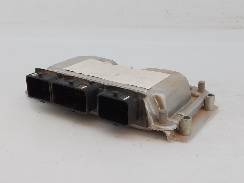 Recambio de centralita motor uce para peugeot 307 (3a/c) 2.0 16v referencia OEM IAM 9650346180 0261206943 E3-B2-23-2