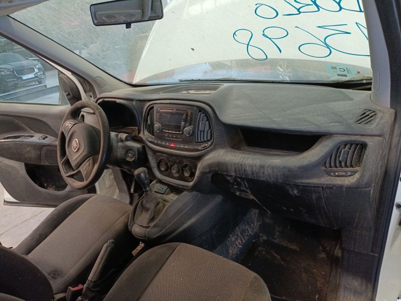 Recambio de salpicadero para fiat doblo autobús (263_) 1.3 d multijet (263axu1a) referencia OEM IAM   