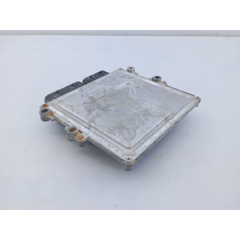 Recambio de centralita motor uce para peugeot 2008 ii (ud_, us_, uy_, uj_, ur_, uc_) 1.2 puretech 100 referencia OEM IAM 9834609