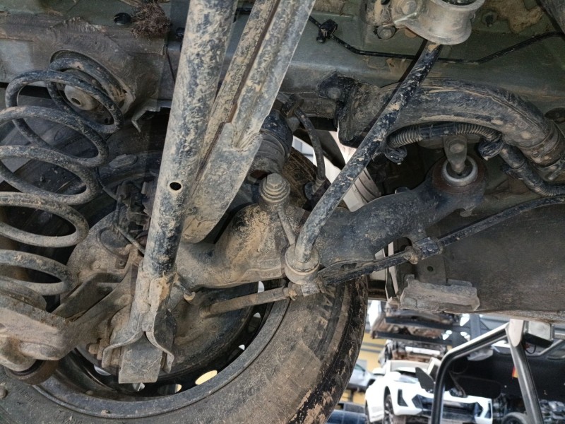 Recambio de mangueta trasera izquierda para fiat doblo autobús (263_) 1.3 d multijet (263axu1a) referencia OEM IAM   