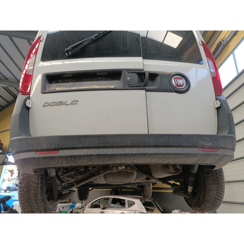 Recambio de paragolpes trasero para fiat doblo autobús (263_) 1.3 d multijet (263axu1a) referencia OEM IAM   