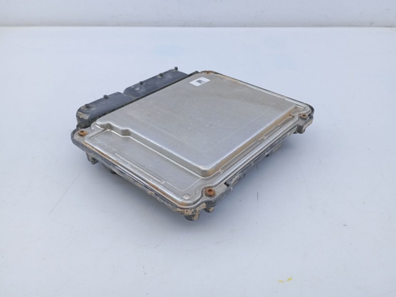 Recambio de centralita motor uce para volkswagen t-roc (a11, d11) 1.5 tsi referencia OEM IAM 05E907309H 0261S21433 