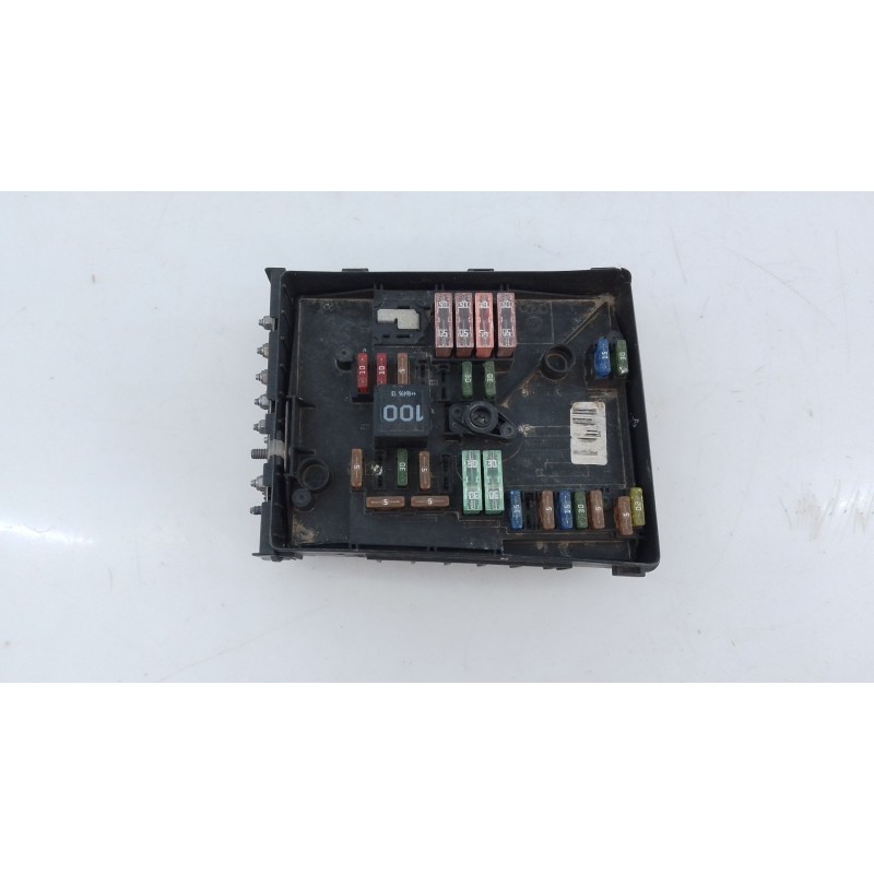 Recambio de caja reles / fusibles para audi a3 (8p) 2.0 tdi ambiente referencia OEM IAM   