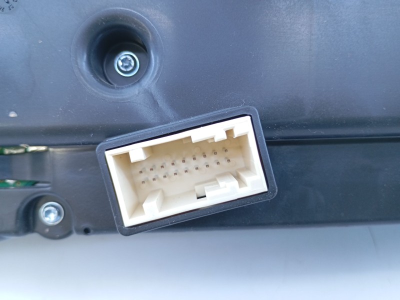 Recambio de cuadro instrumentos para peugeot 2008 ii (ud_, us_, uy_, uj_, ur_, uc_) 1.2 puretech 130 referencia OEM IAM 98360563