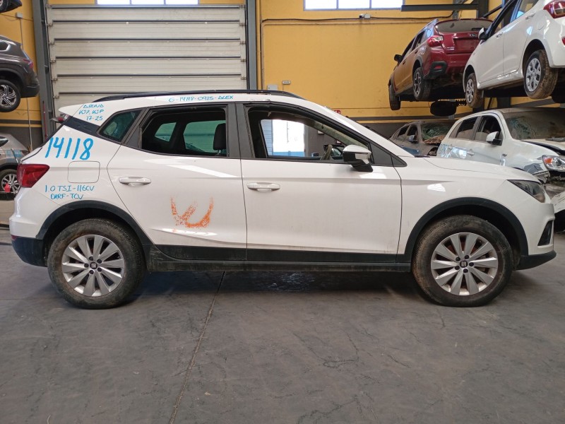 seat arona (kj7, kjp) del año 2017