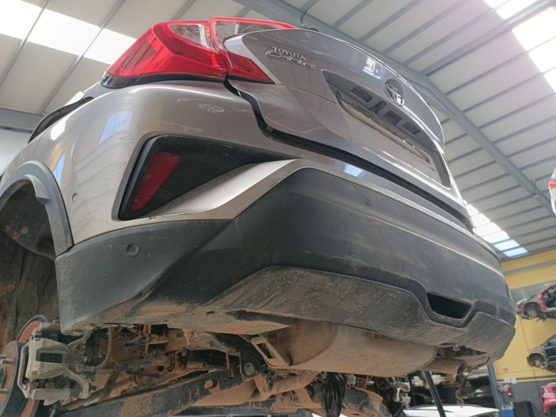Recambio de paragolpes trasero para toyota c-hr (_x1_) 1.8 hybrid (zyx10_, zyx11_) referencia OEM IAM   