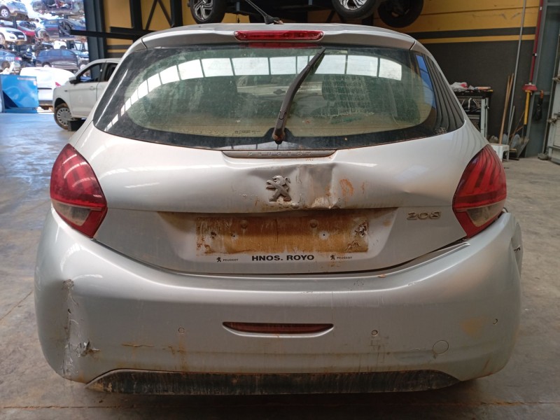 peugeot 208 i (ca_, cc_) del año 2018