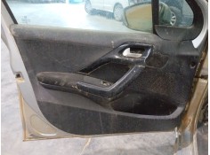 GUARNECIDO PUERTA DELANTERA IZQUIERDA 