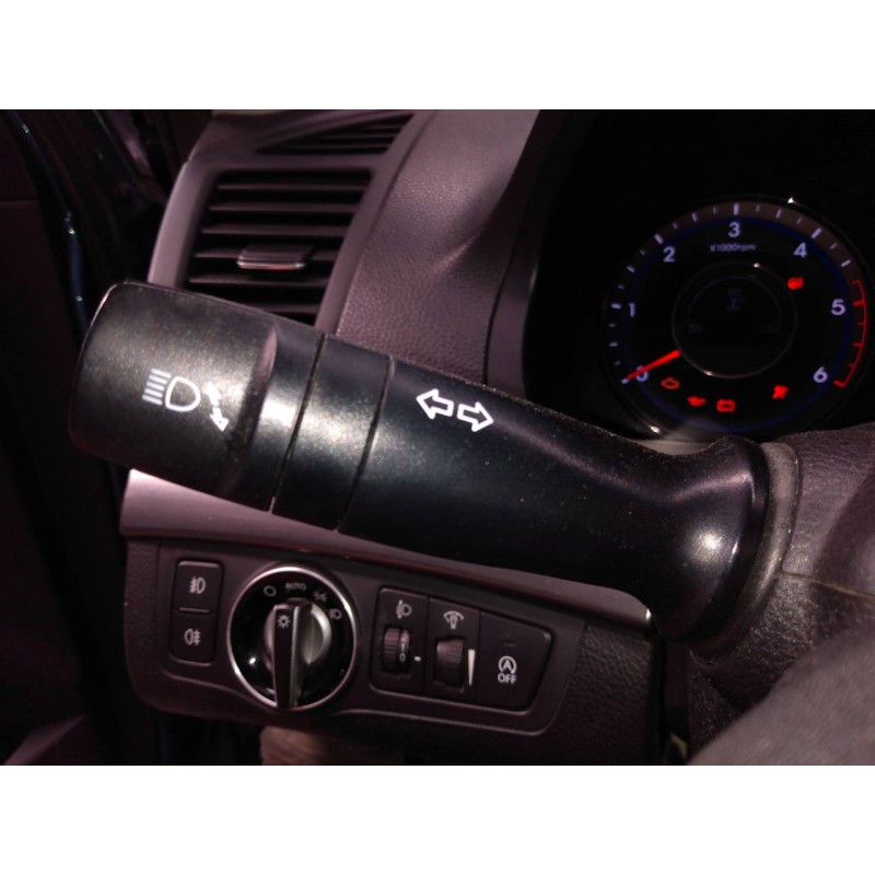 Recambio de mando intermitentes para hyundai i40 tecno blue referencia OEM IAM   