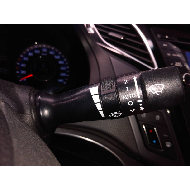 Recambio de mando limpia para hyundai i40 tecno blue referencia OEM IAM   