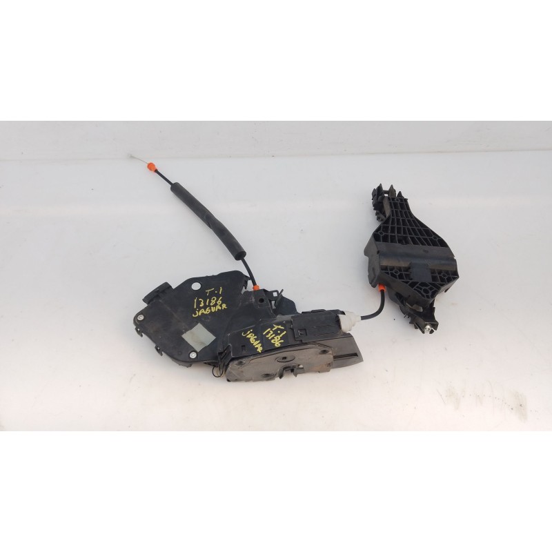 Recambio de cerradura puerta trasera izquierda para jaguar xe (x760) 2.0 d referencia OEM IAM   