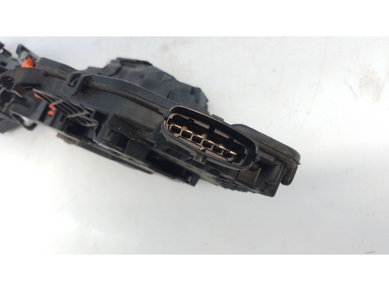 Recambio de cerradura puerta trasera izquierda para jaguar xe (x760) 2.0 d referencia OEM IAM   