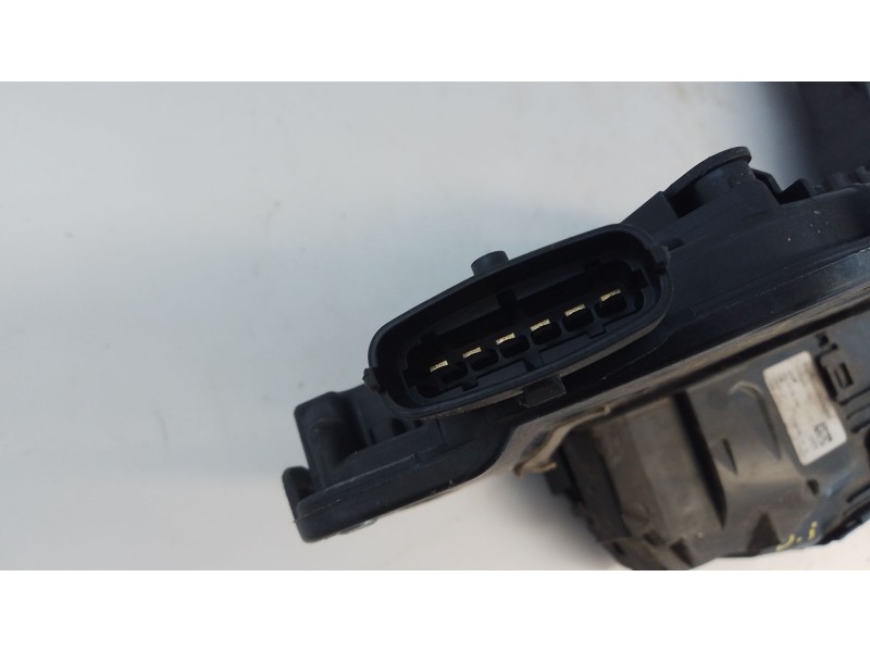 Recambio de cerradura puerta delantera izquierda para jaguar xe (x760) 2.0 d referencia OEM IAM   