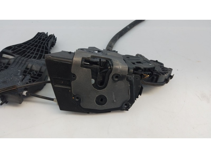 Recambio de cerradura puerta delantera izquierda para jaguar xe (x760) 2.0 d referencia OEM IAM   