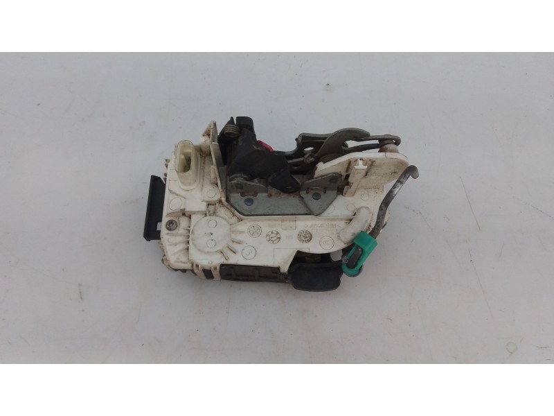 Recambio de cerradura puerta trasera derecha para jeep cherokee limited exclusive referencia OEM IAM   