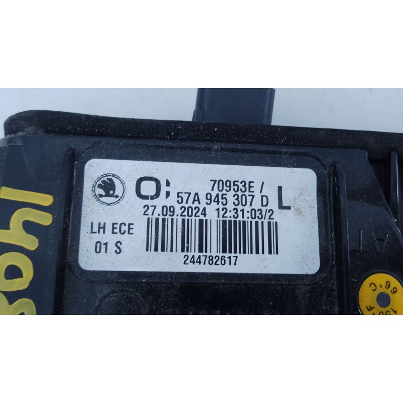 Recambio de piloto trasero izquierdo porton para skoda karoq 2.0 tdi nu7 referencia OEM IAM   