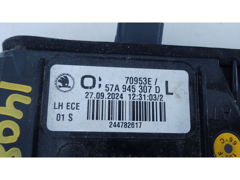 Recambio de piloto trasero izquierdo porton para skoda karoq 2.0 tdi nu7 referencia OEM IAM   