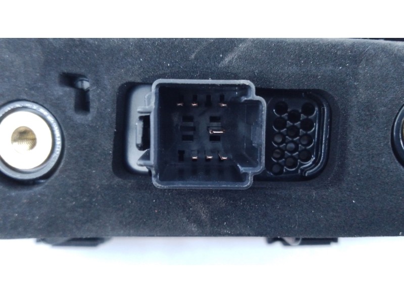 Recambio de piloto trasero izquierdo porton para skoda karoq 2.0 tdi nu7 referencia OEM IAM   