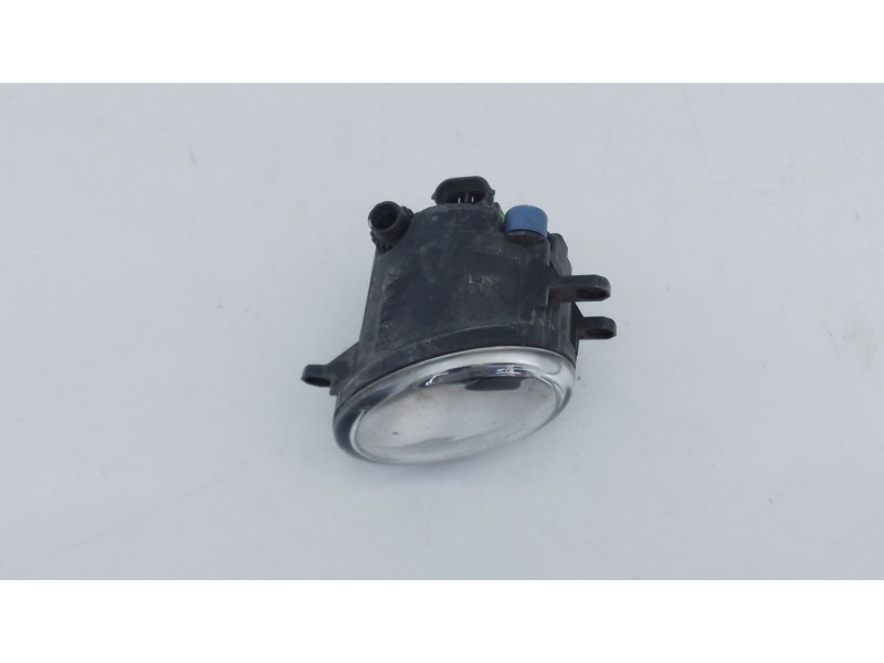 Recambio de faro antiniebla derecho para toyota auris active referencia OEM IAM   