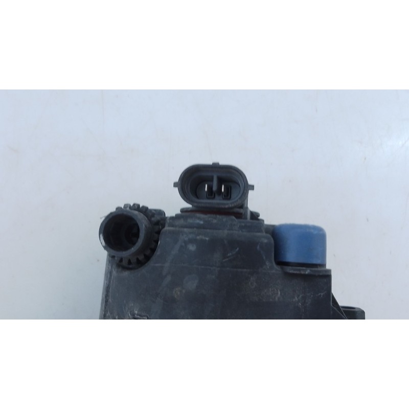 Recambio de faro antiniebla derecho para toyota auris active referencia OEM IAM   