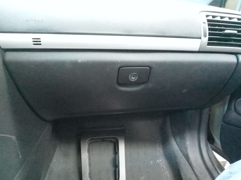 Recambio de guantera para peugeot 407 (6d_) 2.0 (6drfnb, 6drfne) referencia OEM IAM   