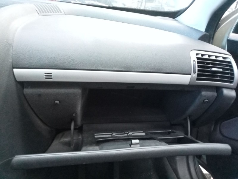 Recambio de guantera para peugeot 407 (6d_) 2.0 (6drfnb, 6drfne) referencia OEM IAM   