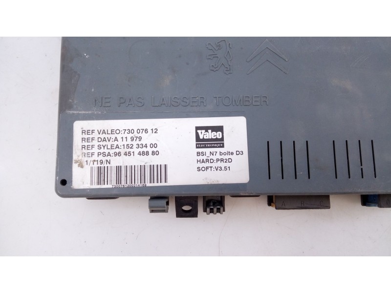 Recambio de caja reles / fusibles para citroën xsara (n1) 1.9 d referencia OEM IAM 73007612 9645148880 E3-B2-24-3